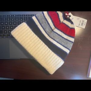 Uniqlo idlf stripped knitted beanie NWT